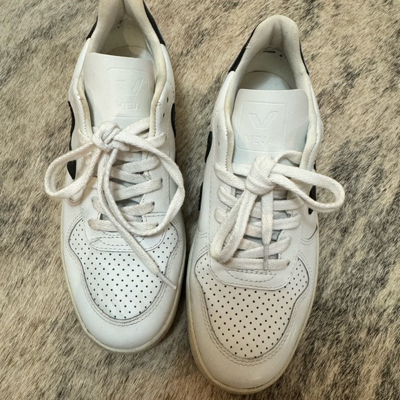 Veja V-10 - Picture 2 of 6